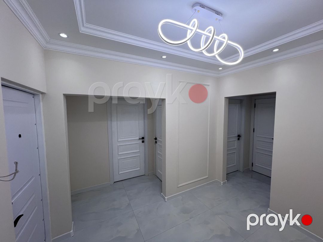 Satılır 4 otaqlı köhnə tikili 105 m² — Mənzil, Bakı (2)
