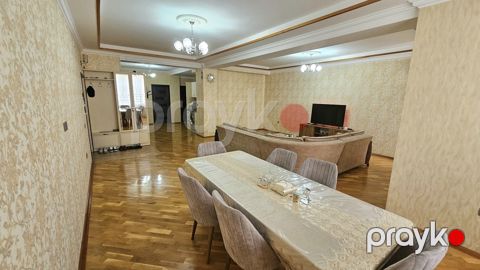 Satılır 3 otaqlı yeni tikili 130 m² — Bakı