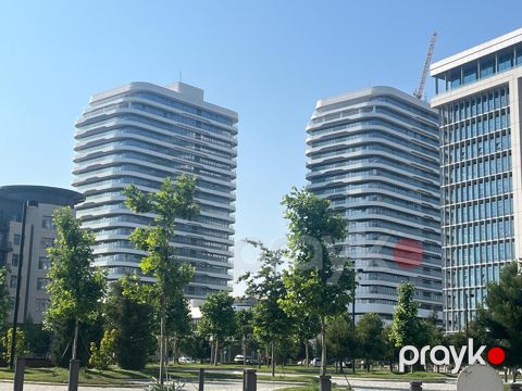 Satılır 4 otaqlı yeni tikili 225 m² — Bakı
