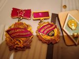 Ussr dövrünə aid medallar və nişanlar dəsti - “Победитель — Emin