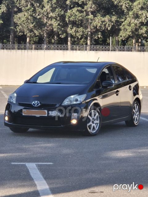 Toyota Prius, 1.8 L, 1.3 kWh, 2011 il, 200 000 km — Sumqayıt