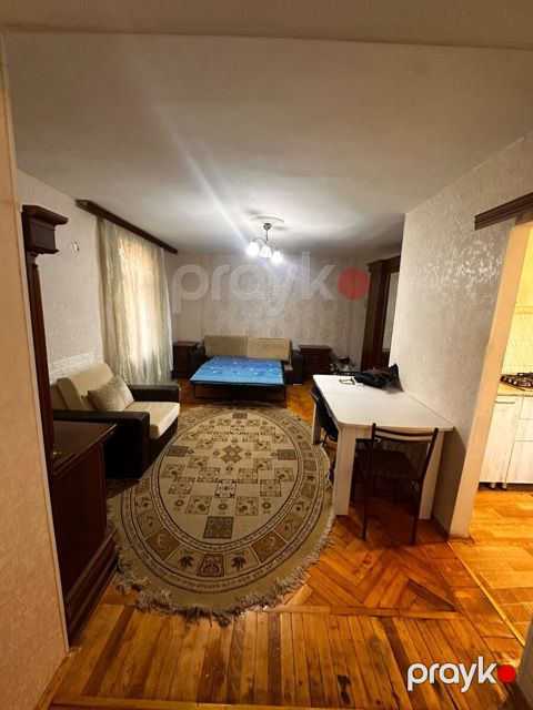 İcarəyə verilir 1 otaqlı köhnə tikili 30 m² — Bakı
