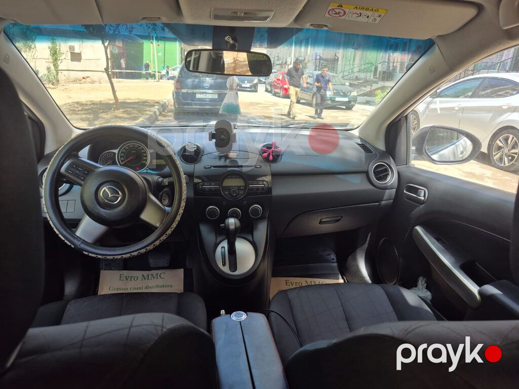 Mazda 2: 1.5 l 2015 il Sedan — Avtomobillər, Bakı (5)