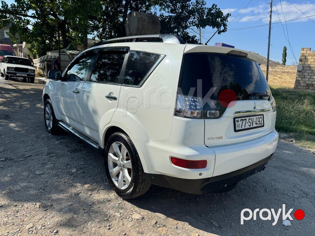 Mitsubishi Outlander, 3.0 L, 2011 il, 305 550 km — Avtomobillər, Bakı (5)