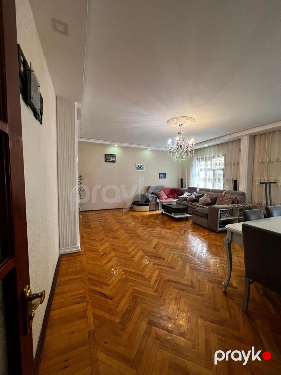 Satılır 5 otaqlı köhnə tikili 140 m² — Mənzil, Bakı (2)