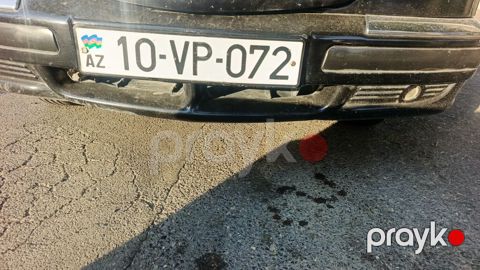 Avtonömrə: 10-VP-072 Təsvir: - Azərbaycan qeydiyyat nişanı — Bakı