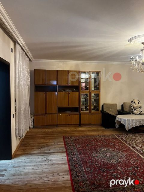 Satılır 5 otaqlı həyət evi/bağ evi 200 m² — Bakı