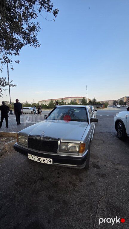 Mercedes 190, 2.0 L, 1989 il, 500 000 km — Naxçıvan