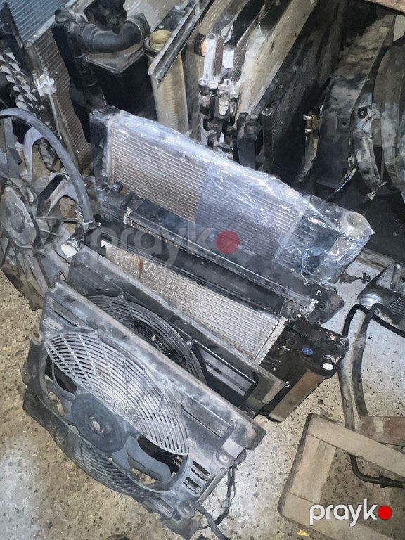 "BMW 3 Series (E36)" su radiatoru — Ehtiyat hissələri və aksesuarlar, Bakı (3)