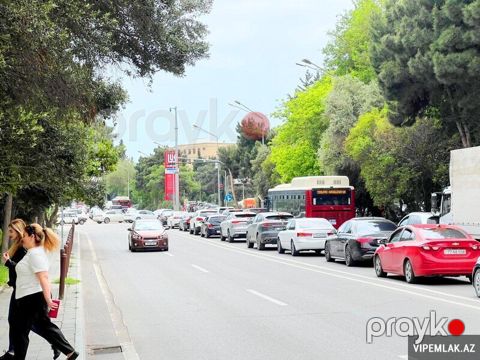 Binəqədi rayonunda 8 otaqlı Obyekt Satılır, 450 m² — Bakı