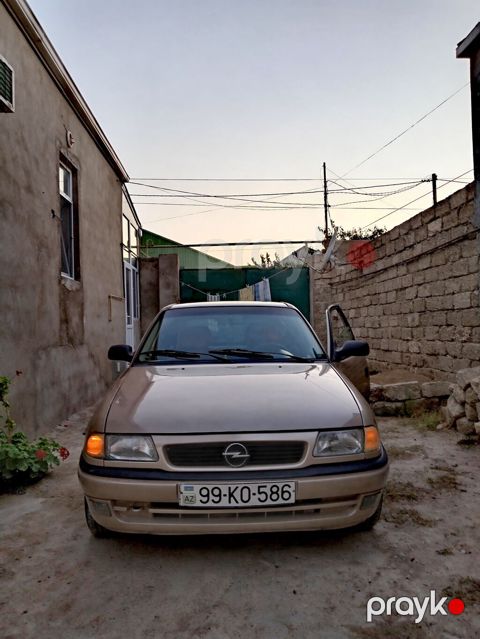 Opel Astra: 1.6 l 1997 il Hetçbek — Digah