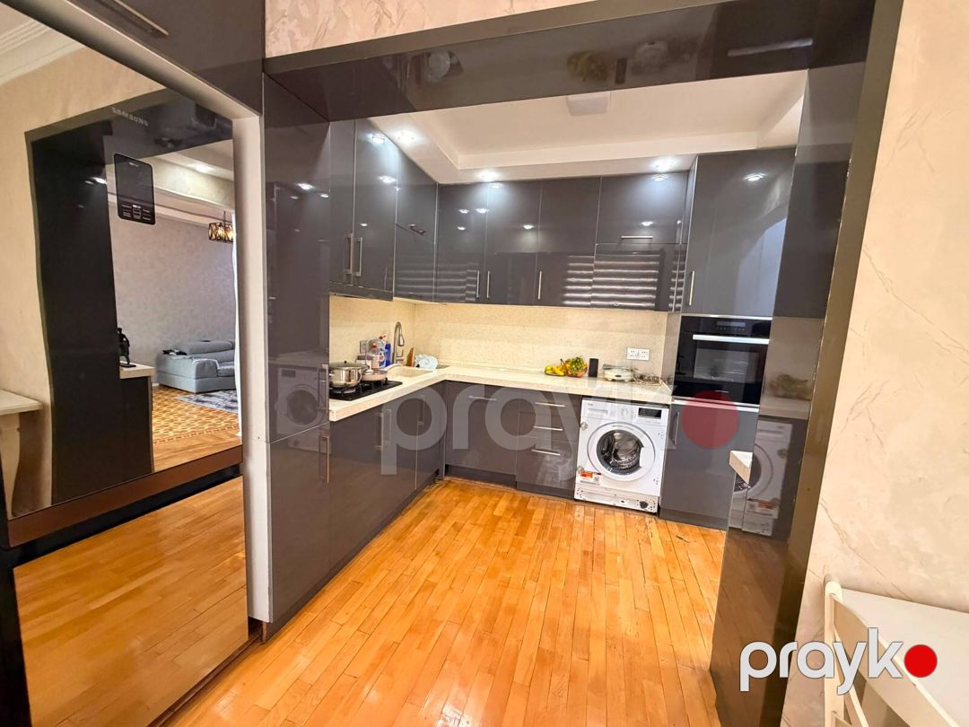 Satılır 4 otaqlı köhnə tikili 111 m² — Mənzil, Bakı (6)