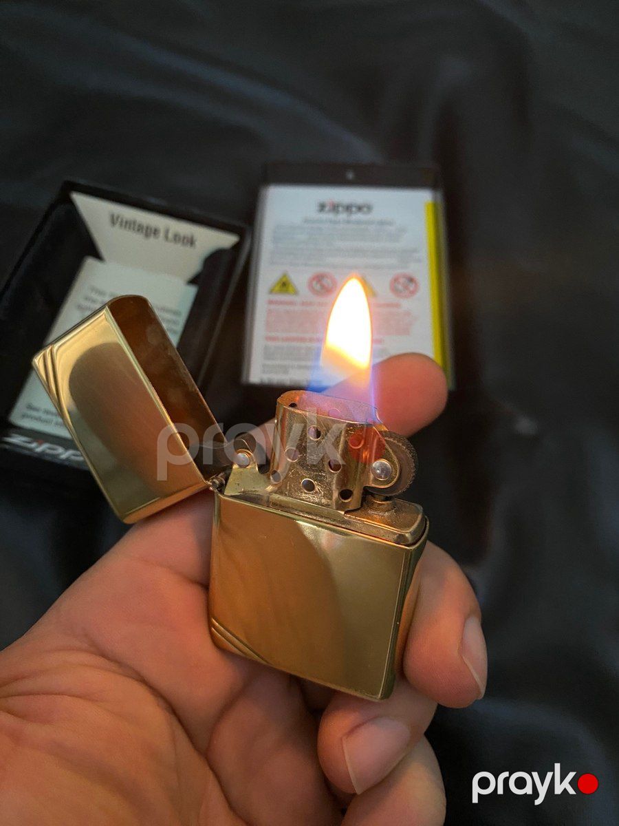 Alışqan Zippo — Şəxsi əşyalar, Bakı (5)