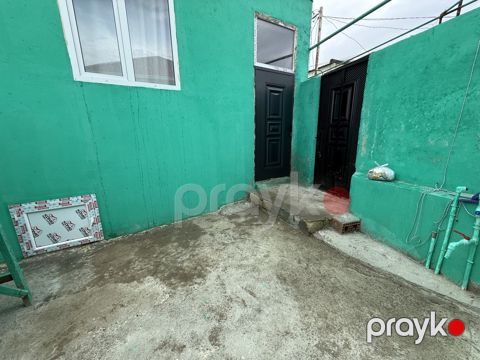 Həyət evi, Binəqədi qəs — Bakı