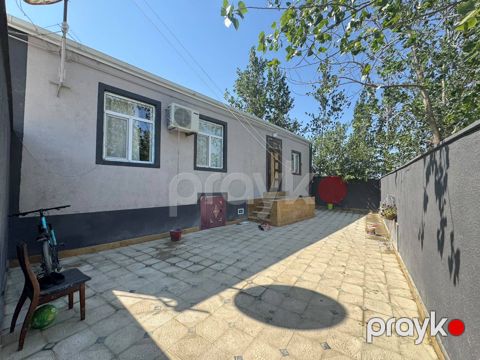 Satılır 3 otaqlı həyət evi/bağ evi 130 m² — Bakı