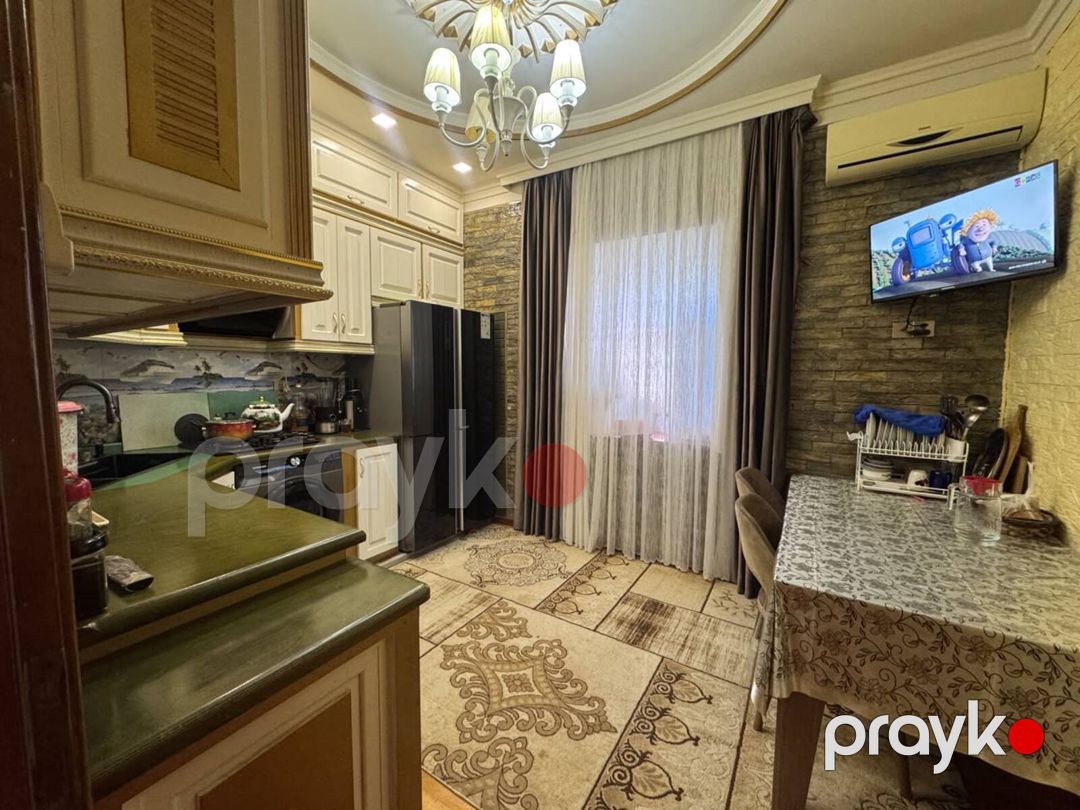 Satılır 5 otaqlı həyət evi/bağ evi 350 m² — Ev, villa, Bakı (9)