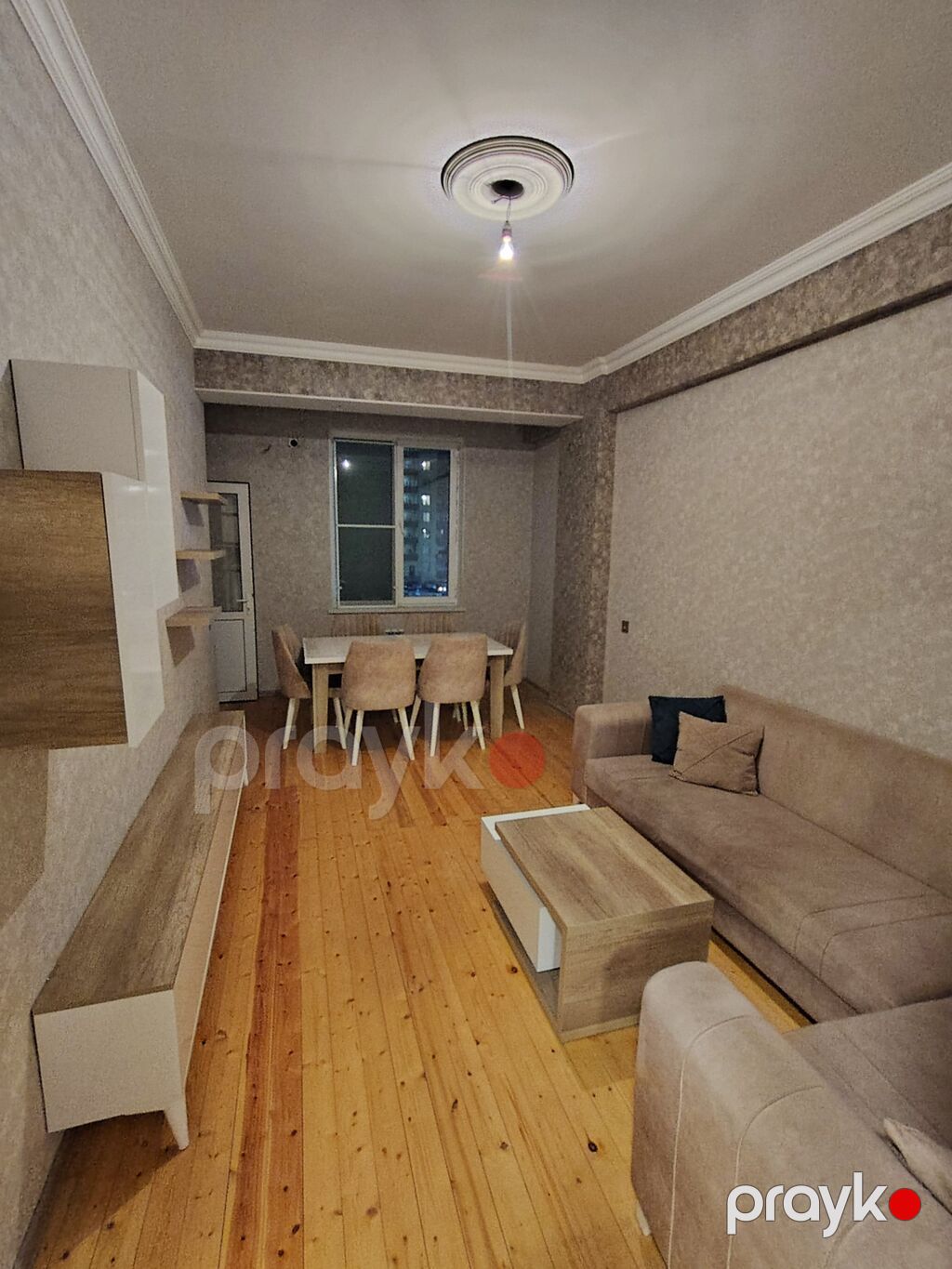 Otaq yoldaşı axdarıram üsdünlük xanım olmasıdır mən cox vaxdı işdə — Qonaq otağı üçün, Saray (3)