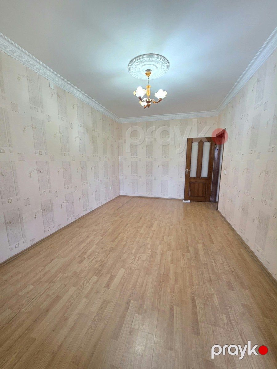 Satılır 4 otaqlı köhnə tikili 120 m² — Mənzil, Bakı (11)