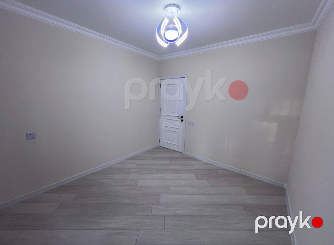 Satılır 4 otaqlı köhnə tikili 110 m² — Mənzil, Bakı (3)