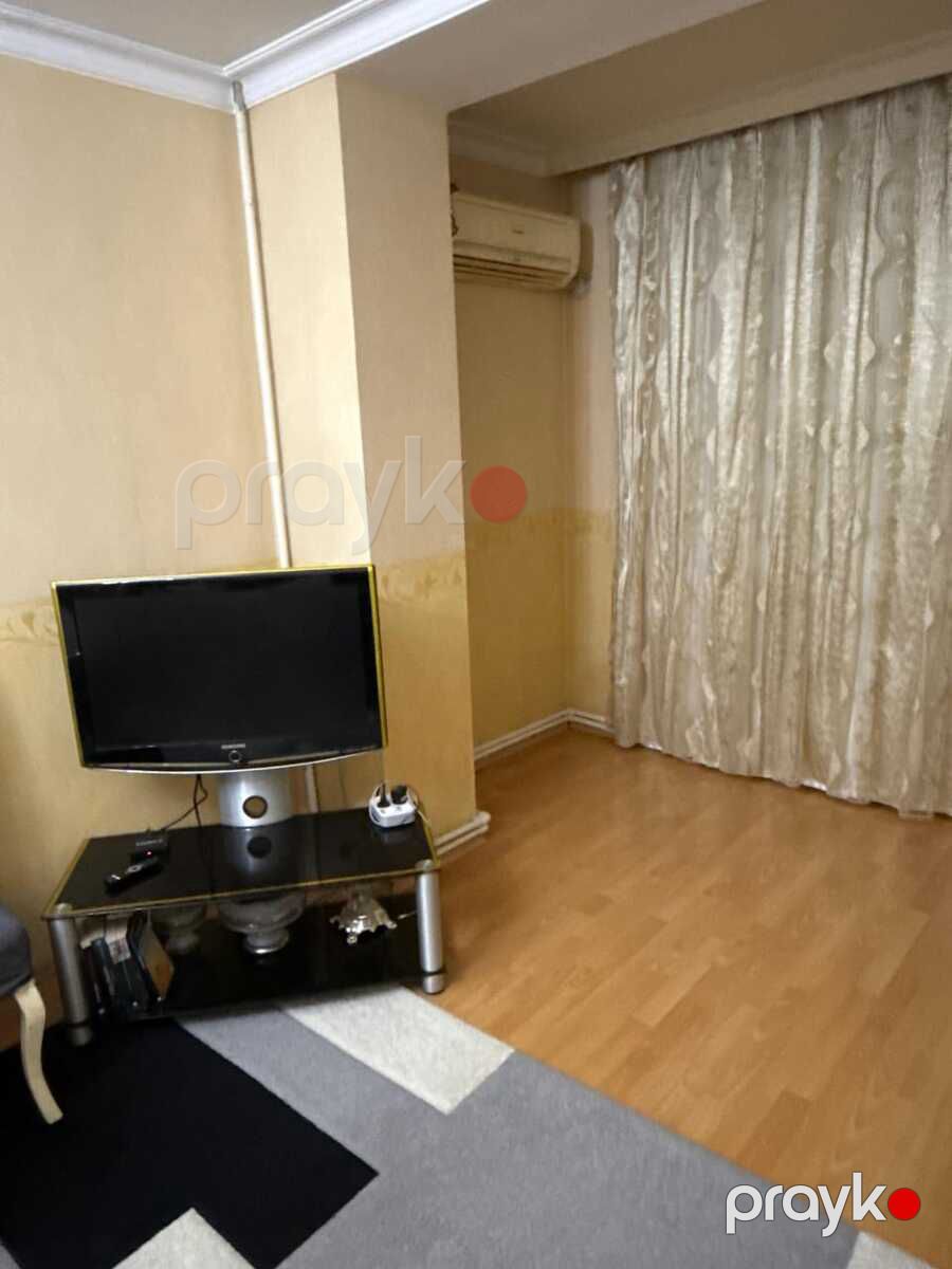 İcarəyə verilir 3 otaqlı köhnə tikili 80 m² — Mənzil, Bakı (2)