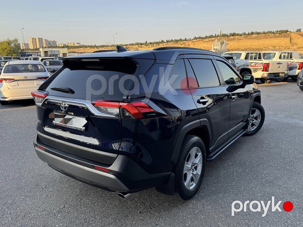Toyota RAV4, 2.0 L, 2021 il, 60 000 km — Avtomobillər, Bakı (10)