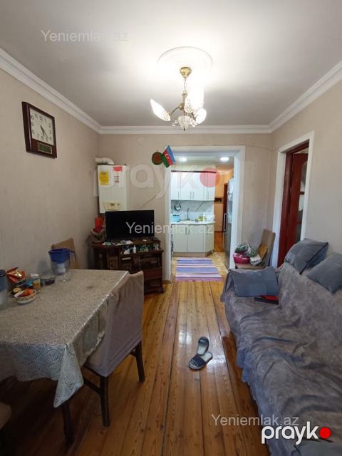 Satılır 4 otaqlı Bina evi menzil (Köhnə tikili), 80 m², 1-ci mikrorayon — Sumqayıt