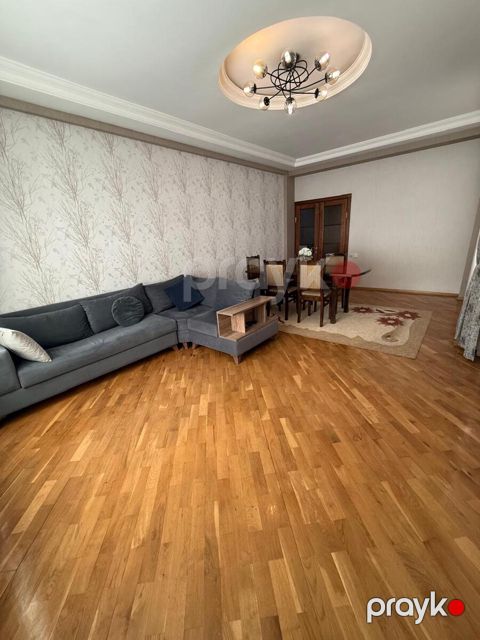 İcarəyə verilir 3 otaqlı yeni tikili 101 m²