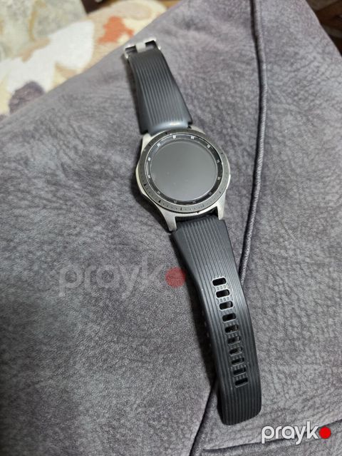 Samsung Galaxy Watch (paslanmayan polad gövdə, qara silikon kəmər) — Bakı