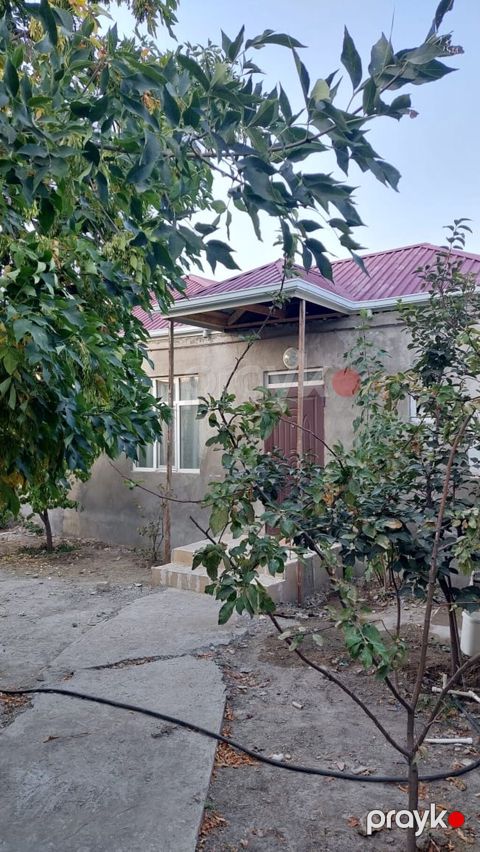 100 kv. m, 3 otaqlı, Kombi, Qaz, İşıq — Bakı