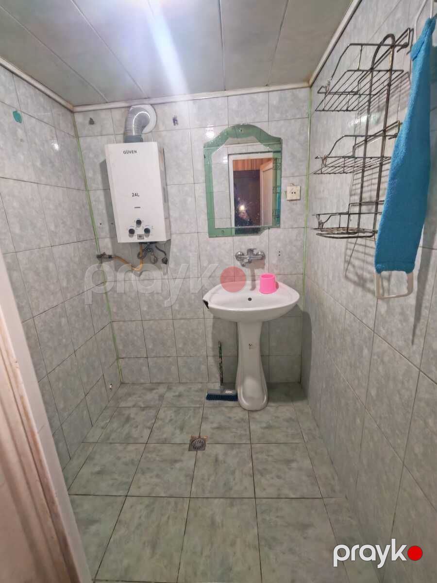 Satılır 2 otaqlı köhnə tikili 55 m² — Mənzil, Bakı (9)