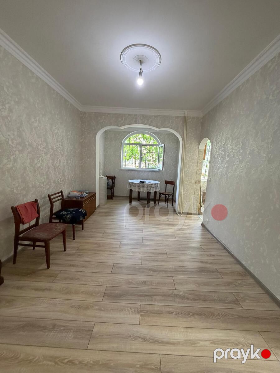 Satılır 2 otaqlı köhnə tikili 58 m² — Mənzil, Bakı (2)