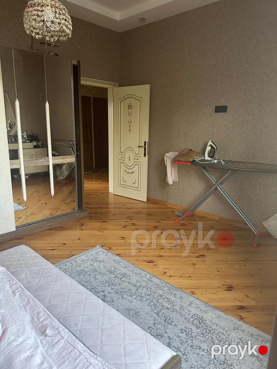 Satılır 4 otaqlı həyət evi/bağ evi 200 m² — Ev, villa, Bakı (9)