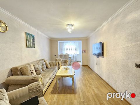 Satılır 3 otaqlı köhnə tikili 80 m² — Bakı