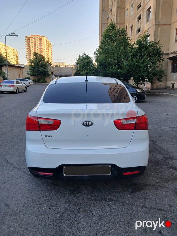 Kia Rio, 1.4 L, 2012 il, 200 000 km — Avtomobillər, Bakı (8)