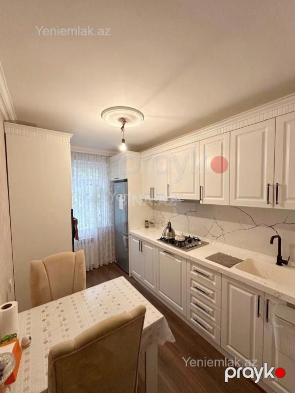 Satılır 4 otaqlı Bina evi menzil (Köhnə tikili), 110 m², 12-ci mikrorayon — Mənzil, Sumqayıt (4)