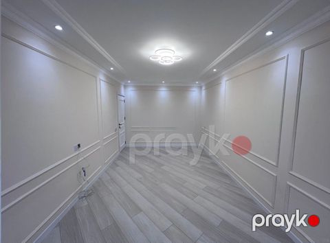 Satılır 4 otaqlı köhnə tikili 110 m² — Bakı