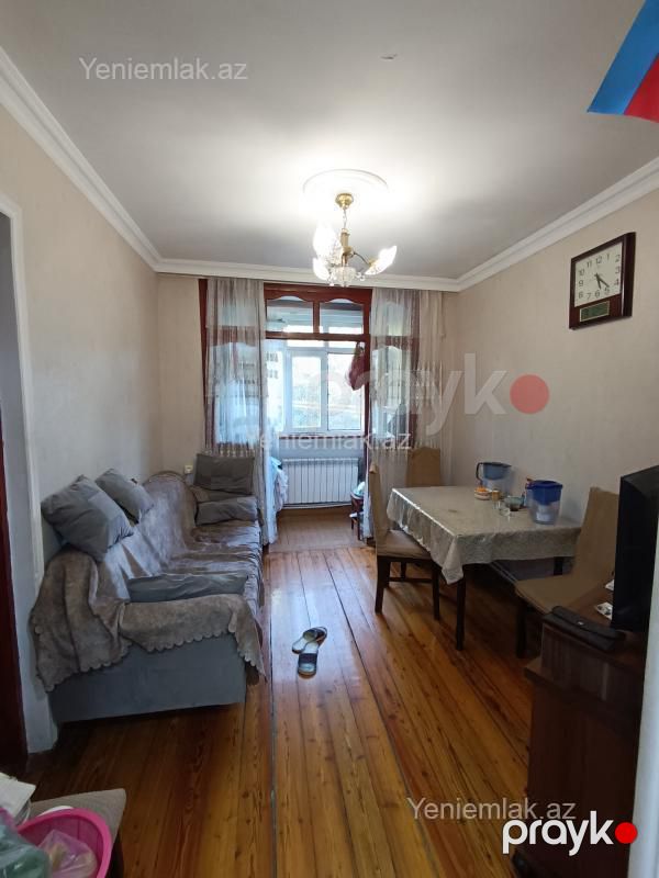 Satılır 4 otaqlı Bina evi menzil (Köhnə tikili), 80 m², 1-ci mikrorayon — Mənzil, Sumqayıt (2)