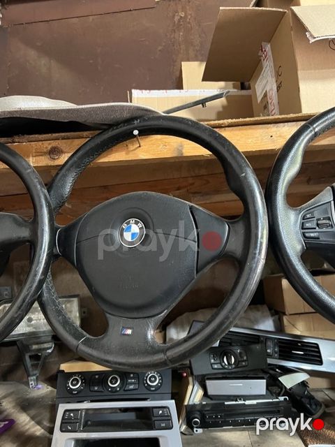 "BMW M" sükanı — Bakı