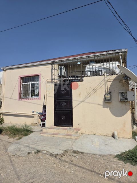 Satılır 3 otaqlı həyət evi/bağ evi 63 m² — Bakı