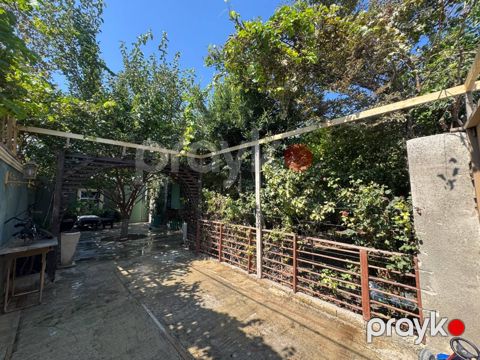 Satılır 5 otaqlı həyət evi/bağ evi 350 m² — Bakı