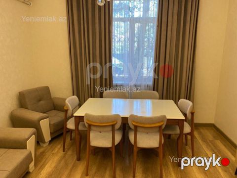 Satılır 3 otaqlı Bina evi menzil (Köhnə tikili), 85 m², Səbail rayonu — Bakı