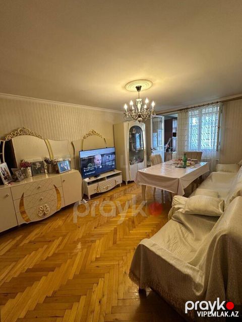 Yasamal rayonunda 3 otaqlı Köhnə tikili Satılır, 65 m² — Bakı