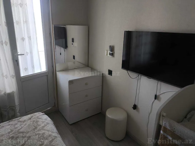 Satılır 3 otaqlı Mənzil Köhnə tikili 70 m² Bakı, Yasamal r., İnşaatçılar m — Mənzil, Bakı (6)