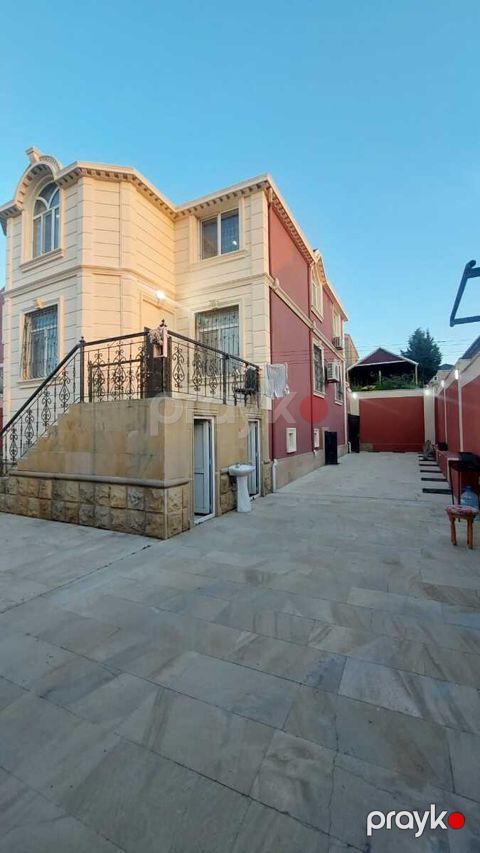 Satılır 7 otaqlı həyət evi/bağ evi 240 m² — Bakı