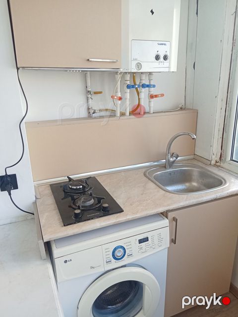 İcarəyə verilir 2 otaqlı köhnə tikili 35 m² — Bakı