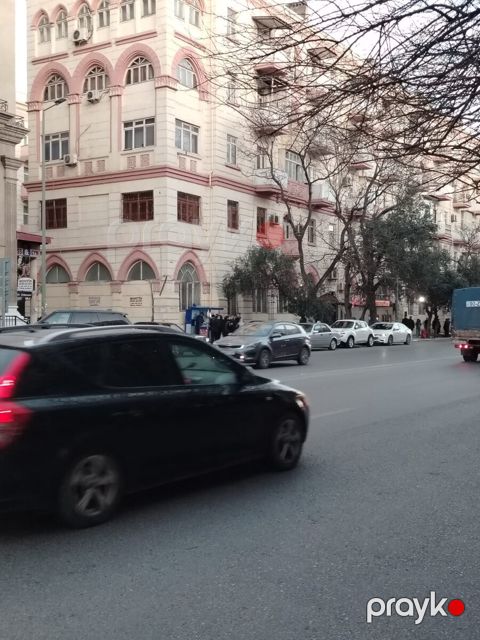 3-otaqlı mənzil, Nərimanov r., 90 m² — Bakı