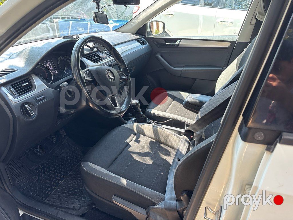 Skoda Rapid, 1.6 L, 2019 il, 209 600 km — Avtomobillər, Bakı (4)