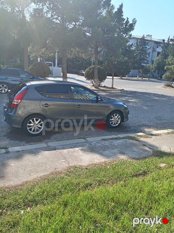 Hyundai i30, 1.4 L, 2011 il, 221 000 km — Avtomobillər, Sumqayıt (4)