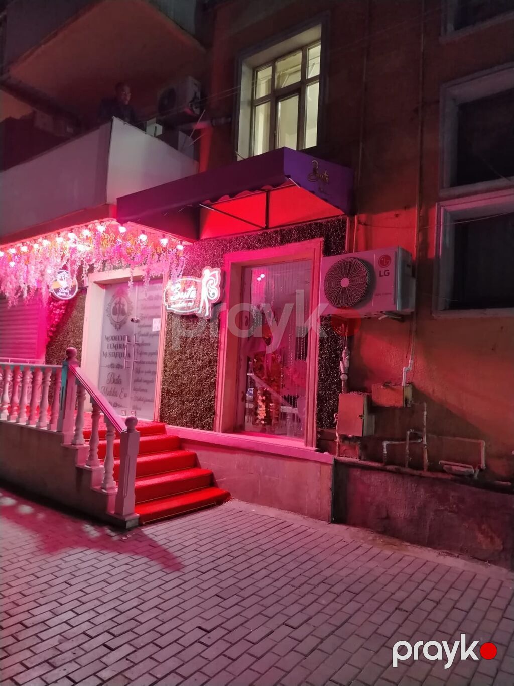 İşıqlı reklam lövhələri və fasad brendləşdirmə xidməti - Mağaza — Reklam vəsiqlələri, Bakı (4)