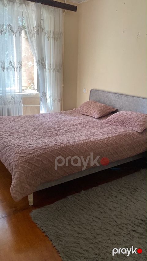 Məhsul: İki nəfərlik yumşaq başlıqlı çarpayı və döşək Real alıcıya — Bakı